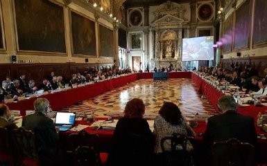 Рада направила "Венецианке" законопроект о местном референдуме