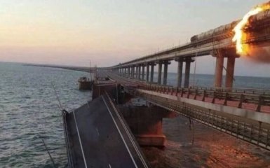 Охрана Крымского моста усилена. Возле него караулит десяток военных судов — Плетенчук