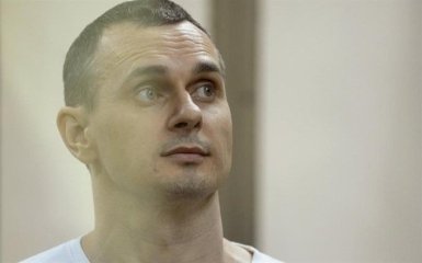 Адвокат: Сенцов буде голодувати до кінця