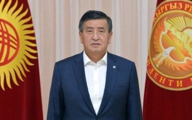 Президент Киргизстану зважився на відставку через масові заворушення