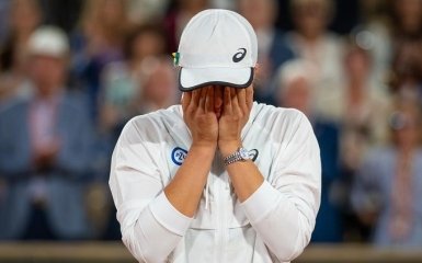 Победительница "Ролан Гаррос" Ига Свентек со слезами на глазах обратилась к украинцам