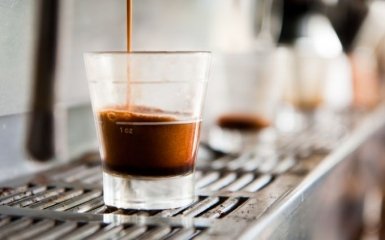 Науковці з'ясували вплив часу вживання кави на здоров'я та сон