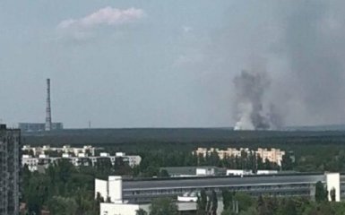 В Киеве вспыхнул масштабный пожар возле ТЭЦ-6: опубликованы первые фото