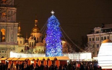 На колокольне Святой Софии в Киеве показали световое шоу: появилось яркое видео