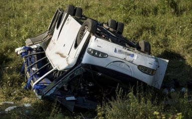 В Венгрии перевернулся автобус с украинцами: в ДТП пострадали 14 человек