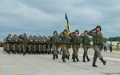 В Украине репетируют военный парад: появилось яркое видео