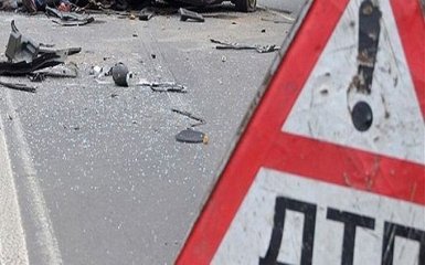 На Львівщині рейсовий автобус потрапив у ДТП, є загиблі: з'явилися фото