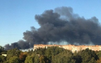 Вибухи боєприпасів в окупованому Донецьку - опубліковані шокуючі фото та відео