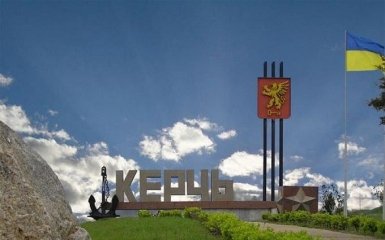 Нестримні веселощі: мережу насмішило фото урочистостей в окупованому Криму