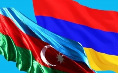 Посольства в Армении и Азербайджане неожиданно обратились ко всем украинцам