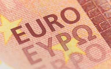 Курс валют на сьогодні 26 листопада: долар дорожчає, евро подешевшав