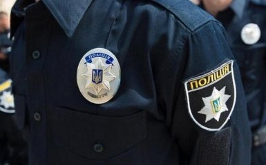 В Киеве полицейские спасали женские ножки: появились фото