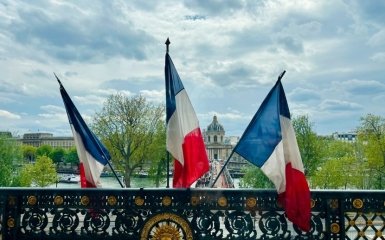 Франция стремится заключить соглашение по "гарантиям безопасности" с Украиной до 2024 года