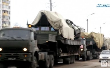 В окупованому Криму зафіксовано скупчення військової техніки: опубліковано відео