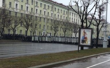 Як схоже на Майдан: фото та відео з масових акцій у Білорусі вразили мережу