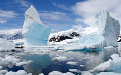 Льодовики "вбирають" талу воду льодовиків