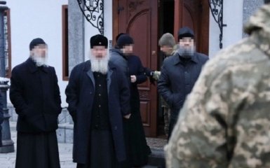СБУ, поліція і Нацгвардія прийшли до Києво-Печерської Лаври після скандальних відео