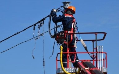 Внаслідок ракетної атаки України вимкнення світла продовжаться в трьох областях