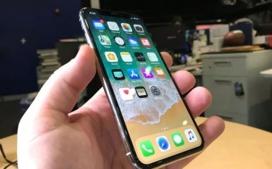 Apple в два рази скоротить виробництво iPhone X