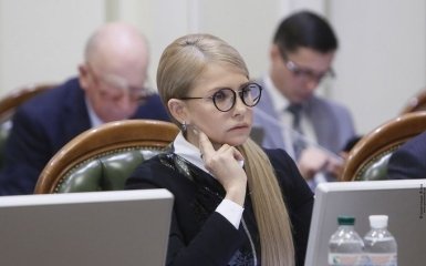 Тимошенко вимагає відставки уряду до парламентських виборів