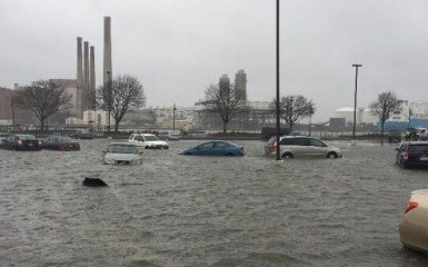 США накрив потужний "циклон-бомба", є загиблі: опубліковано відео