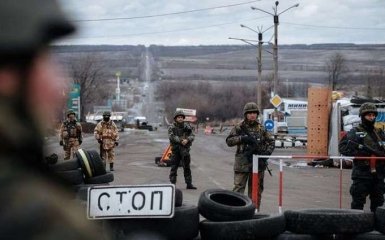 Блокада Донбасу: активісти пишуть про атаку, СБУ зробила заяву