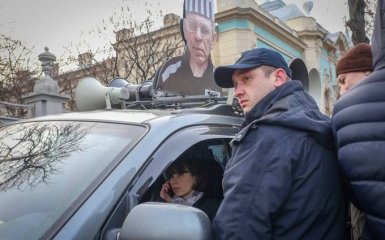 Нардеп "захватила" машину возле Рады: опубликовано фото