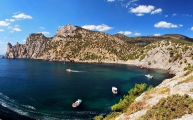 Стягування військ Росії в Криму і чутки про бій: з'явилися нові подробиці