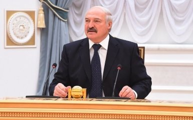 Лукашенко хоче створити білоруську вакцину від коронавірусу