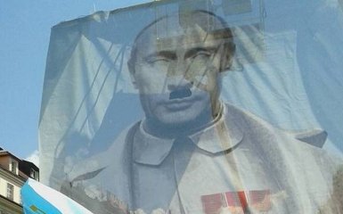Российских байкеров в Чехии встречает "Путин-Гитлер": опубликованы фото