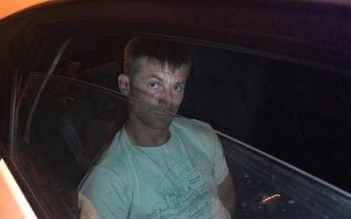 В Киеве неадекватный водитель устроил опасное ДТП: появились фото и видео