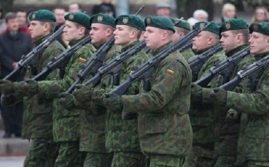 Армия Литвы начнет обучение украинских военных