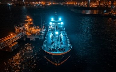 Російська влада уже збирає "тіньовий флот" зі старих танкерів — Financial Times