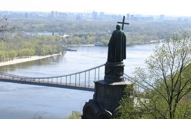 Участники крестного хода прибывают в центр Киева: стало известно о молебне