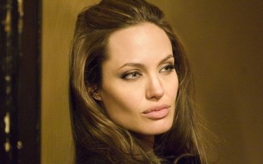 Анджелина Джоли зарегистрировалась в Инстаграме и опубликовала первый пост