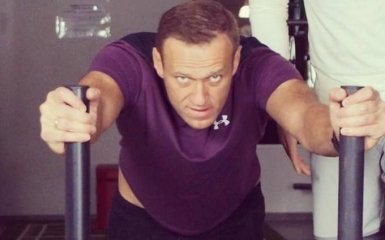 Западные СМИ узнали, что Навального пытались во второй раз отравить "Новичком"