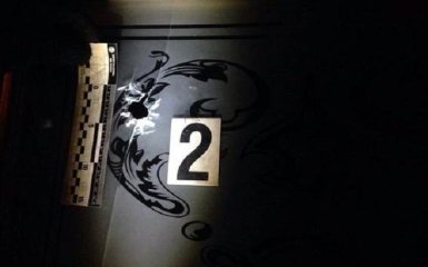 Возле ресторана в Киеве подорвали гранату: появились фото с места событий