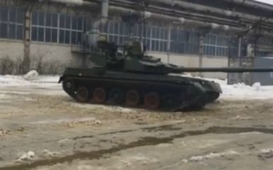 У мережі з'явилося яскраве відео випробувань українського танка