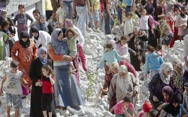 Ряд країн вводить нові обмеження для контролю потоку біженців