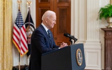 Байден підписав рекордний оборонний бюджет: Україна отримає 800 млн дол