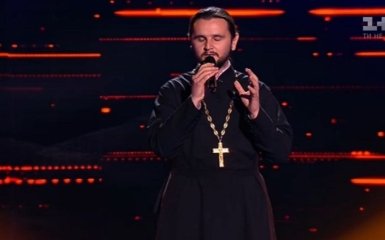 Поющий священник ошеломил судей "Голоса країни": опубликовано видео
