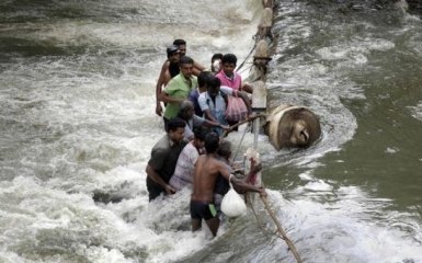 Масштабное наводнение на Шри-Ланке: среди погибших есть украинец