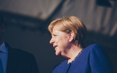 Меркель прокомментировала новый скандал в Германии