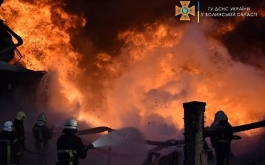 Окупанти знищують нафтобази та склади з пальним по всій Україні