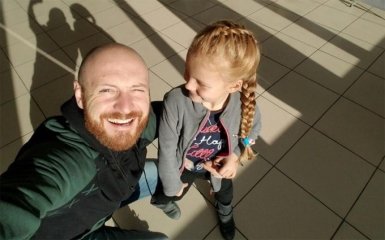 Журналіст вразив мережу історією про доньку, яка боїться говорити українською: з'явилося відео