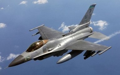 США дозволили НАТО поставляти винищувачі Україні