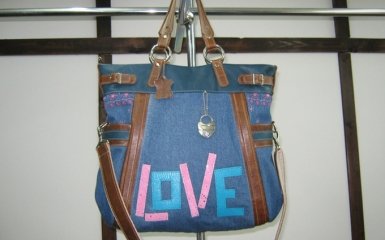 Яких подарунків чекають жінки до 8 березня - інфографіка