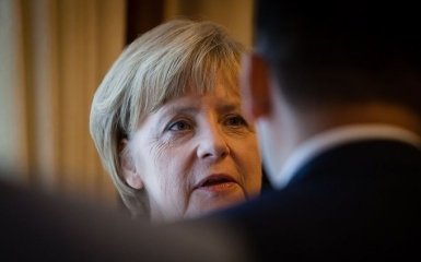 Потрібно атакувати — команда Меркель екстрено звернулася до Зеленського
