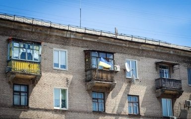За флаг Украины на балконе жителя Брянска им занялась полиция