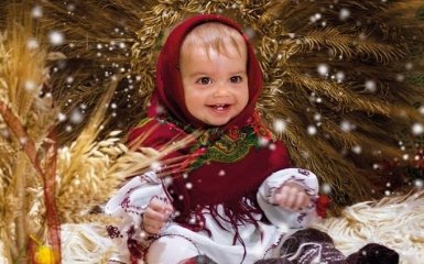 В Україні видали календар на 2017 рік з дітками в національному одязі: яскраві фото